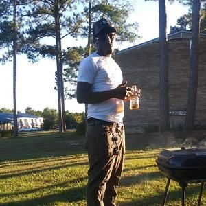 Meet your Posher, Levi